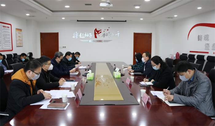 市財(cái)政局黨組成員、市政府采購(gòu)中心主任雷啟平到公司調(diào)研棚改貸款工作