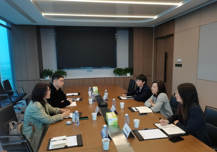 安康財信擔保西安分公司赴秦創(chuàng)原發(fā)展公司洽談合作