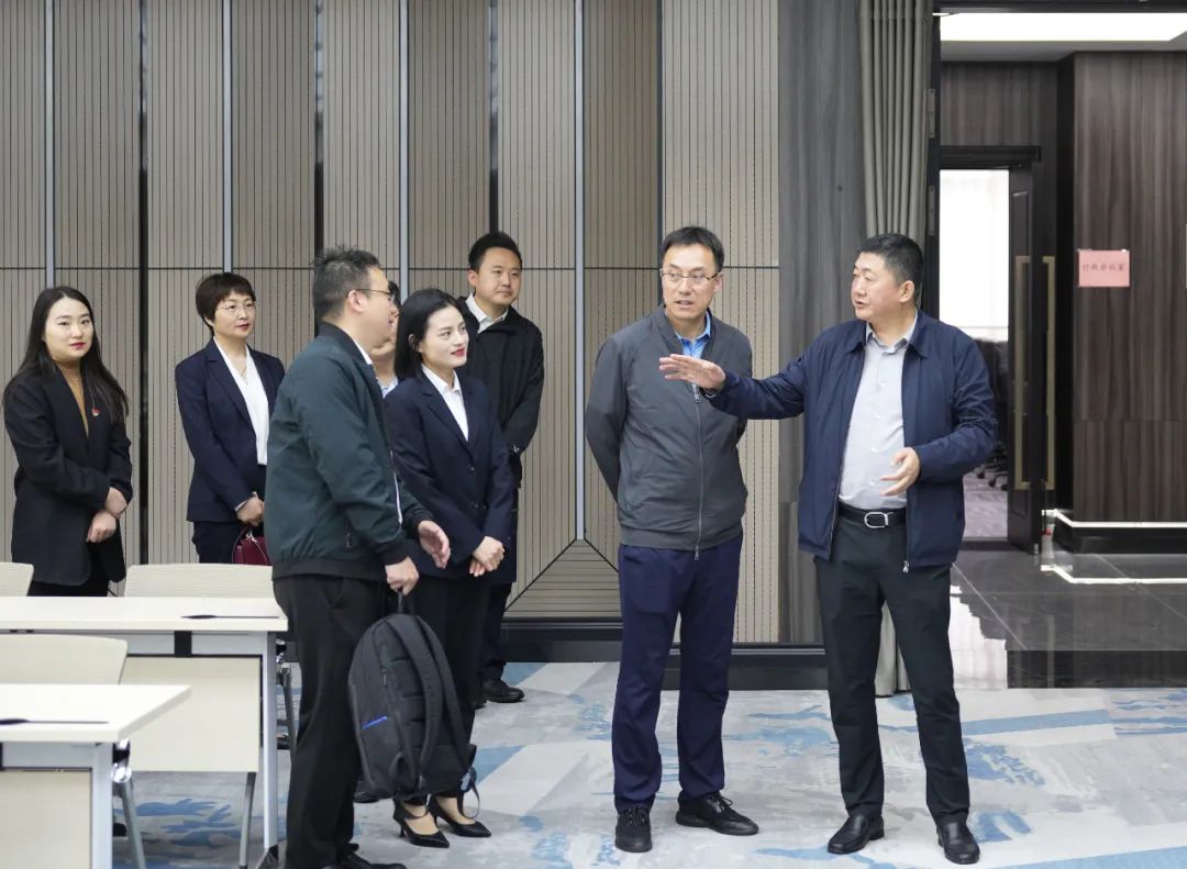 【要聞】省地方金融監(jiān)管局來(lái)財(cái)信融租公司調(diào)研