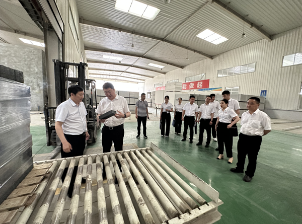深化“三個年”活動（三）：財(cái)信融租開展環(huán)保建材產(chǎn)業(yè)鏈專題調(diào)研